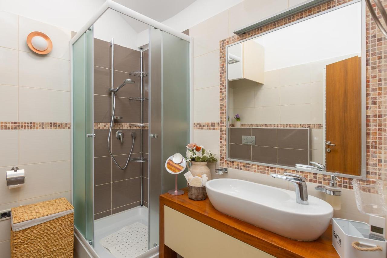 Exclusive Seafront Bacchus Apartment Poreč Zewnętrze zdjęcie
